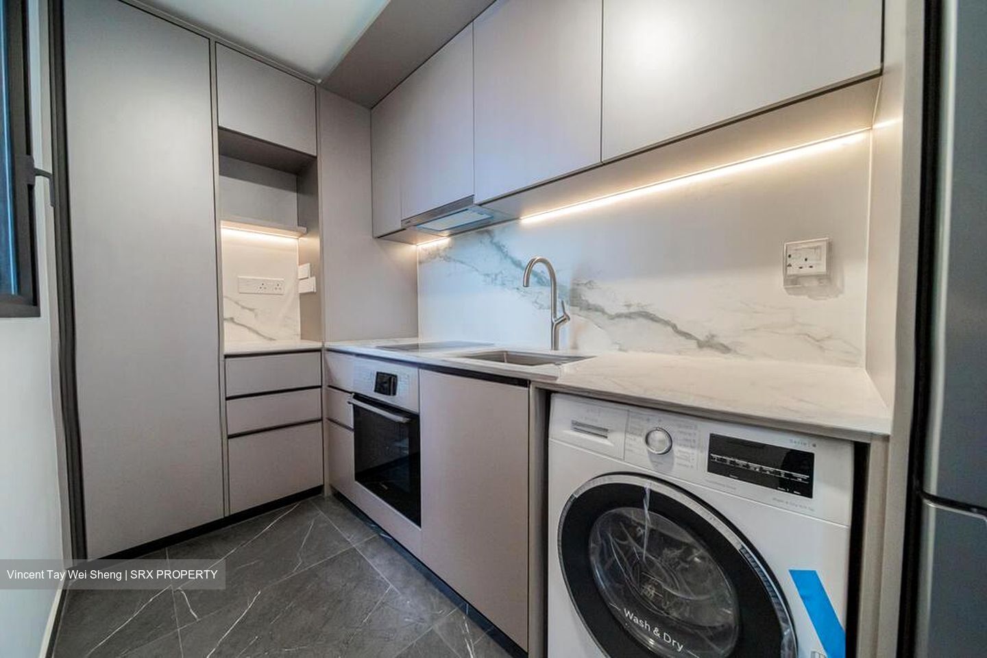 Liv @ Mb (D15), Condominium #516785501